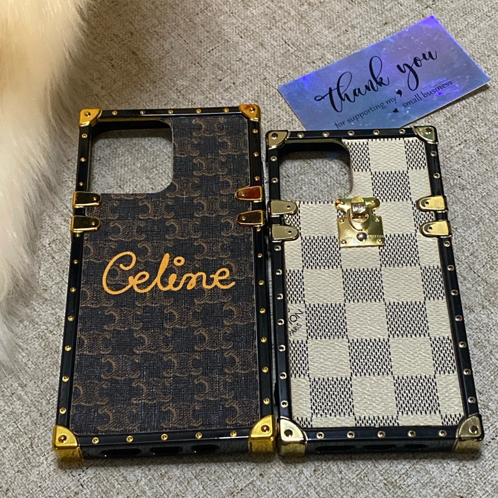 Source Unknown Black and Gold Trunk-Style Phone Case - Picture 4 of 14